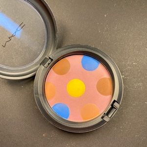 M.A.C Powder To The People